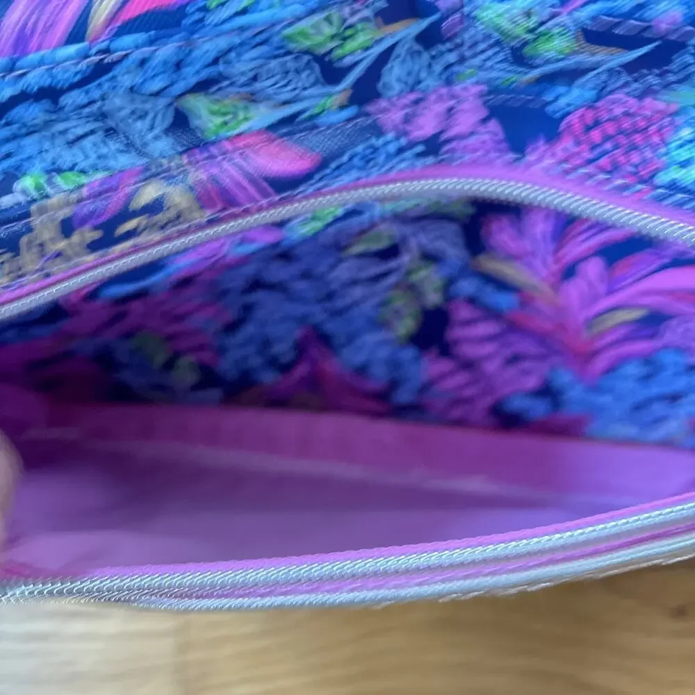 NWT LILLY PULITZER LAPTOP CASE, LEATHERETTE W/POCKET COMPUTERS CALYPSO COAST 14